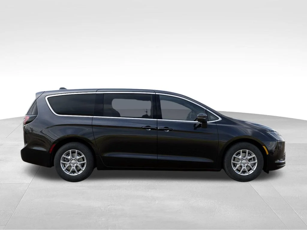 New 2027 Diamond Black Crystal Pearl-Coat Exterior Paint Chrysler Select image 21