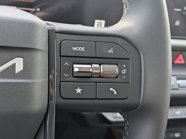 New 2027 Snow White Pearl Kia S image 28