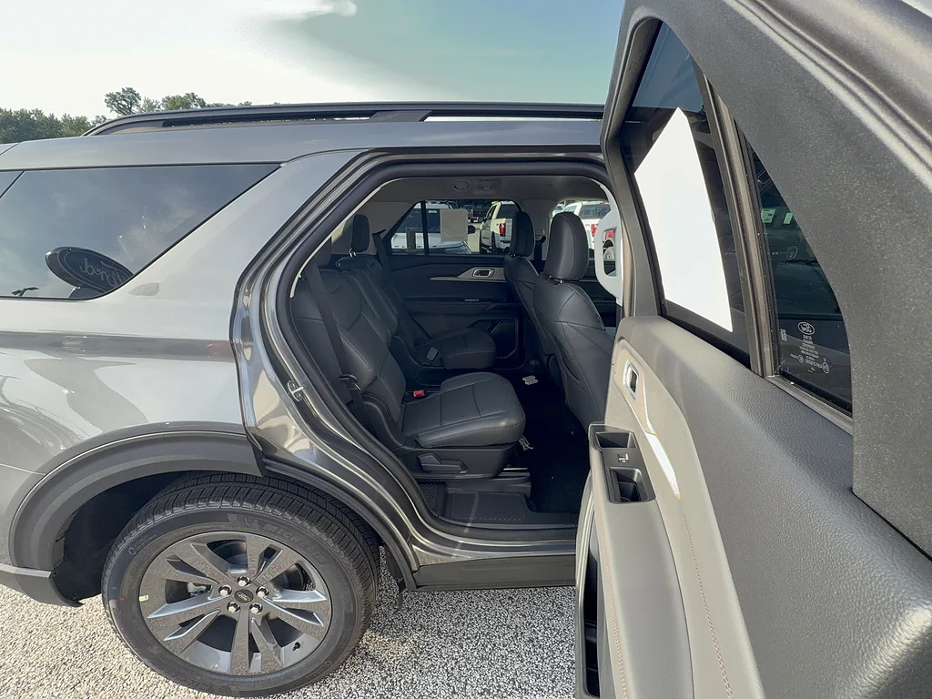 New 2026 Carbonized Gray Metallic Ford Active image 20
