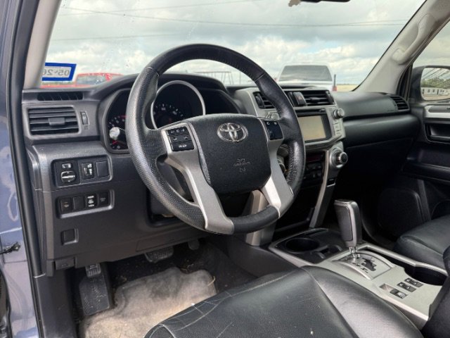 Used 2013 Blue Toyota SR5  Limited image 12