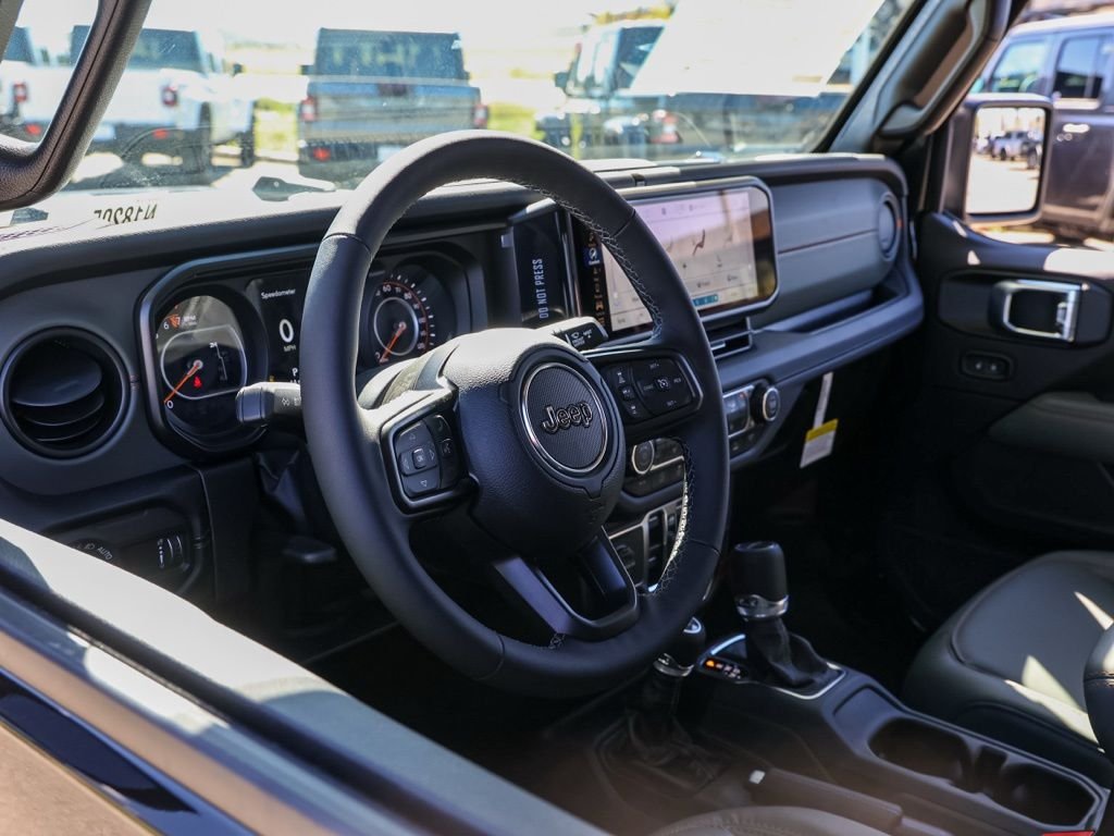 New 2026 Black Clear-Coat Exterior Paint Jeep Mojave image 13