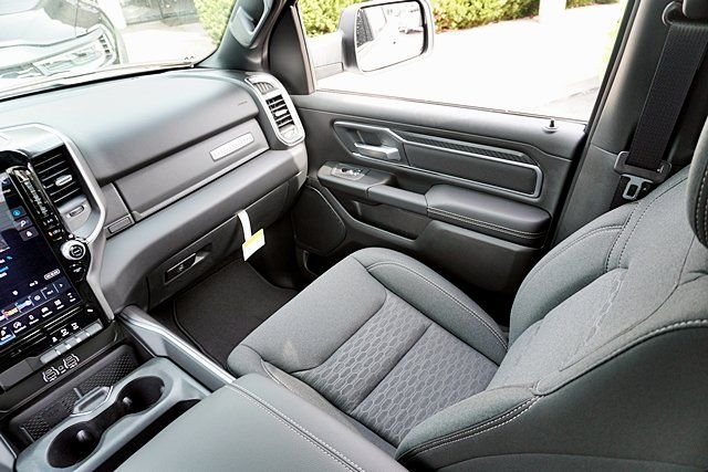 New 2026 Bright White Clear-Coat Exterior Paint RAM Big Horn/Lone Star image 27