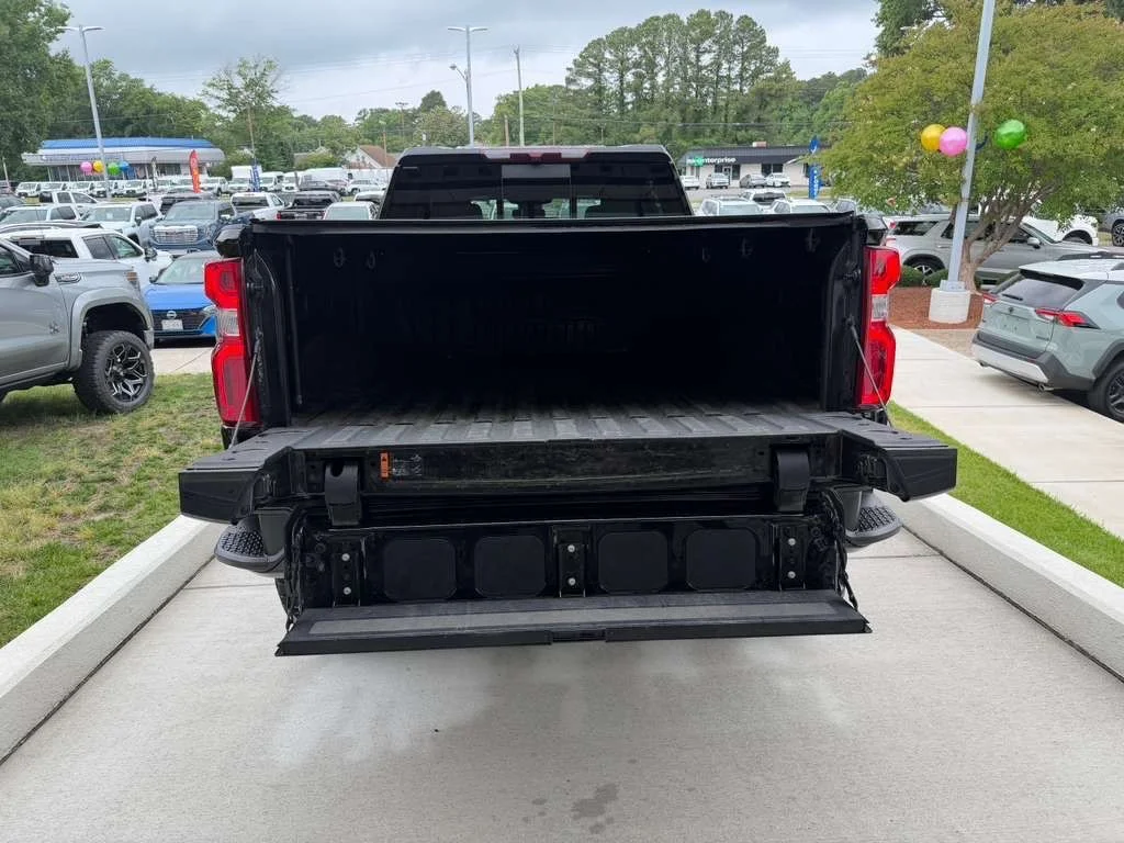 Used 2024 Black Chevrolet ZR2 image 13