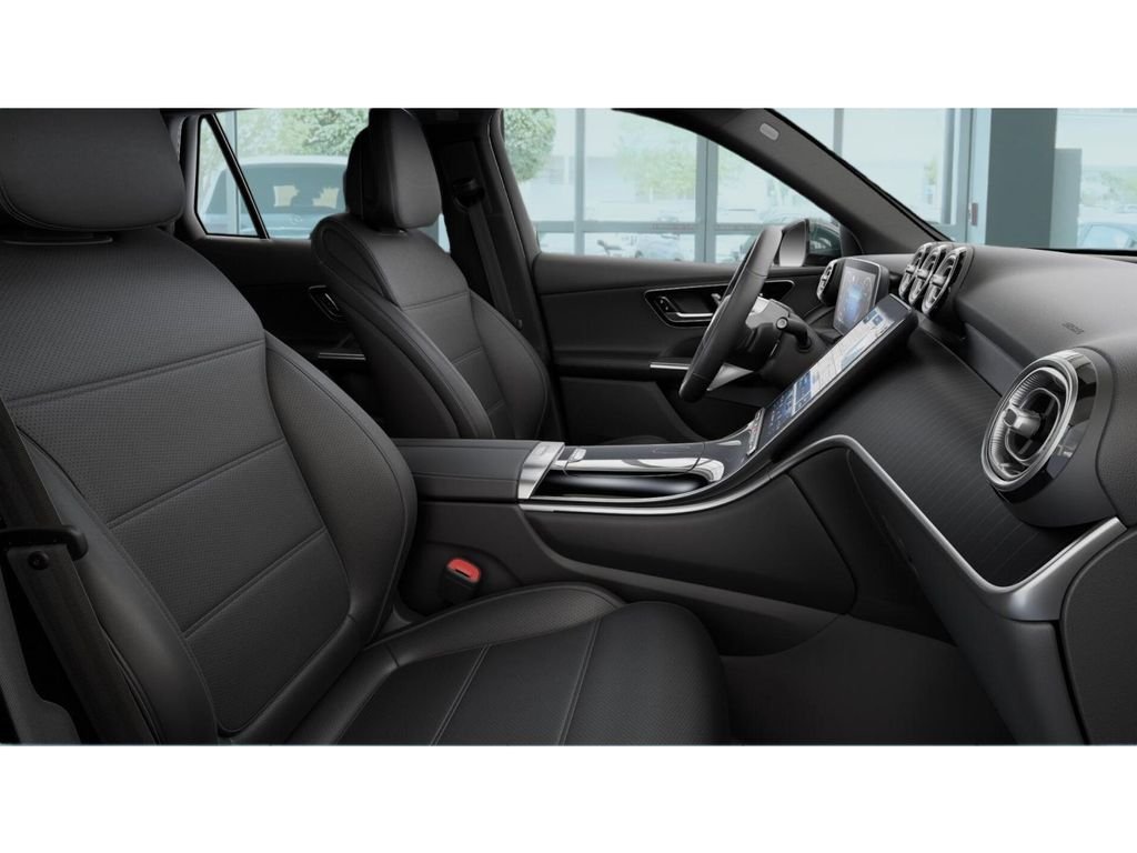 New 2026 Verde Silver Metallic Mercedes-Benz GLC 300 image 4