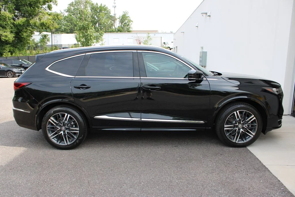 New 2026 Majestic Black Pearl Acura Advance Package image 32