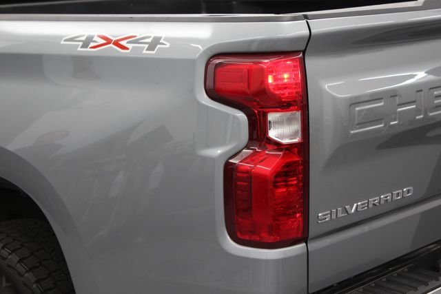 Used 2025 Gray Chevrolet LT image 7