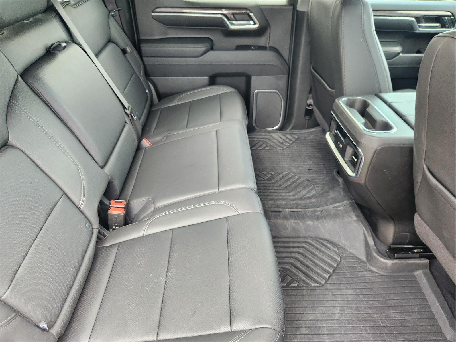 Used 2023 Iridescent Pearl Tricoat CHEVROLET LTZ image 32