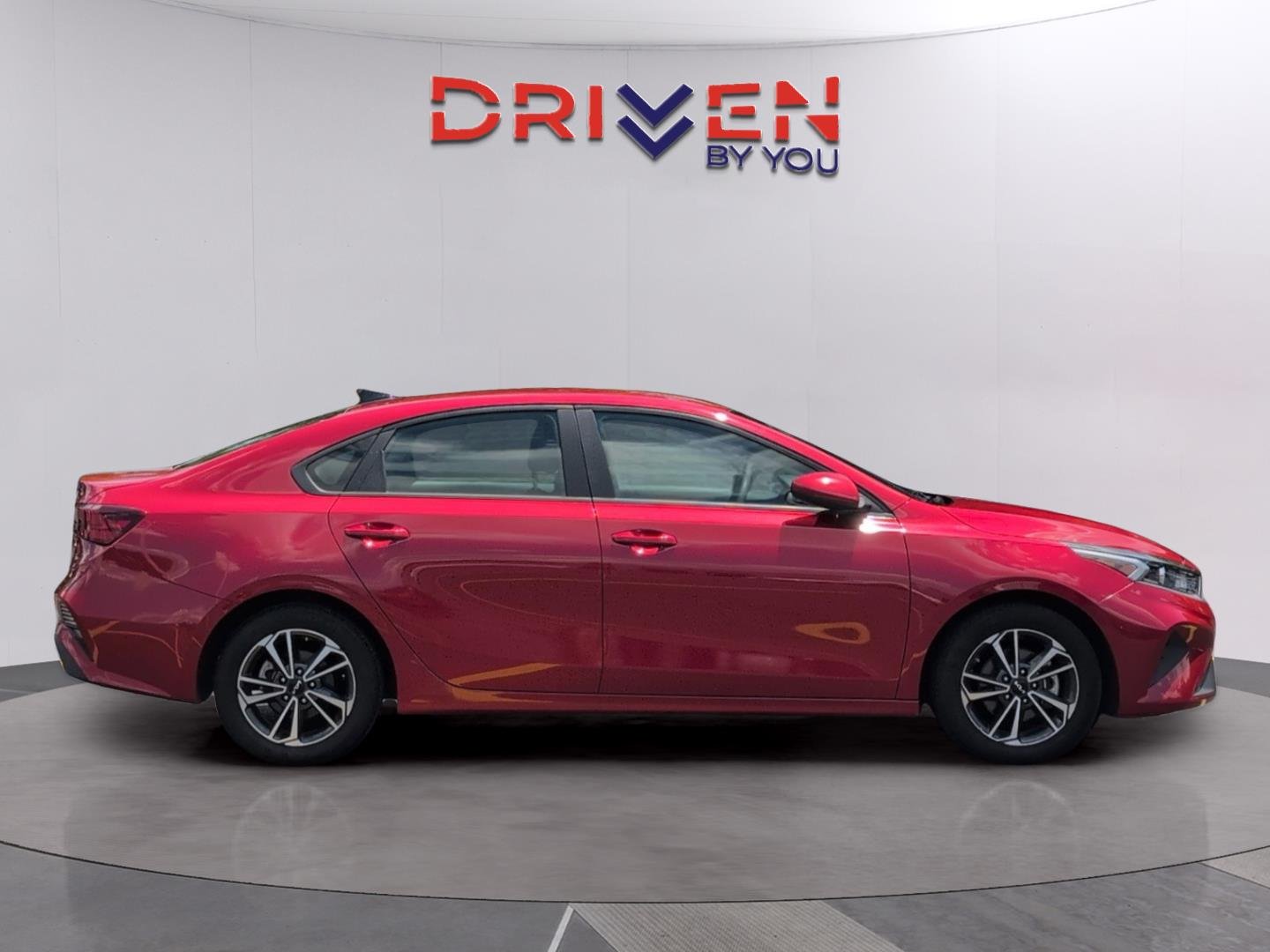 Used 2024 Currant Red Kia LXS image 6