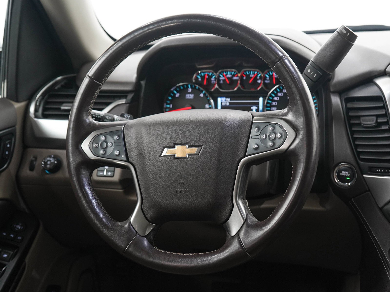 Used 2020 SUMMIT WHITE Chevrolet LT image 19