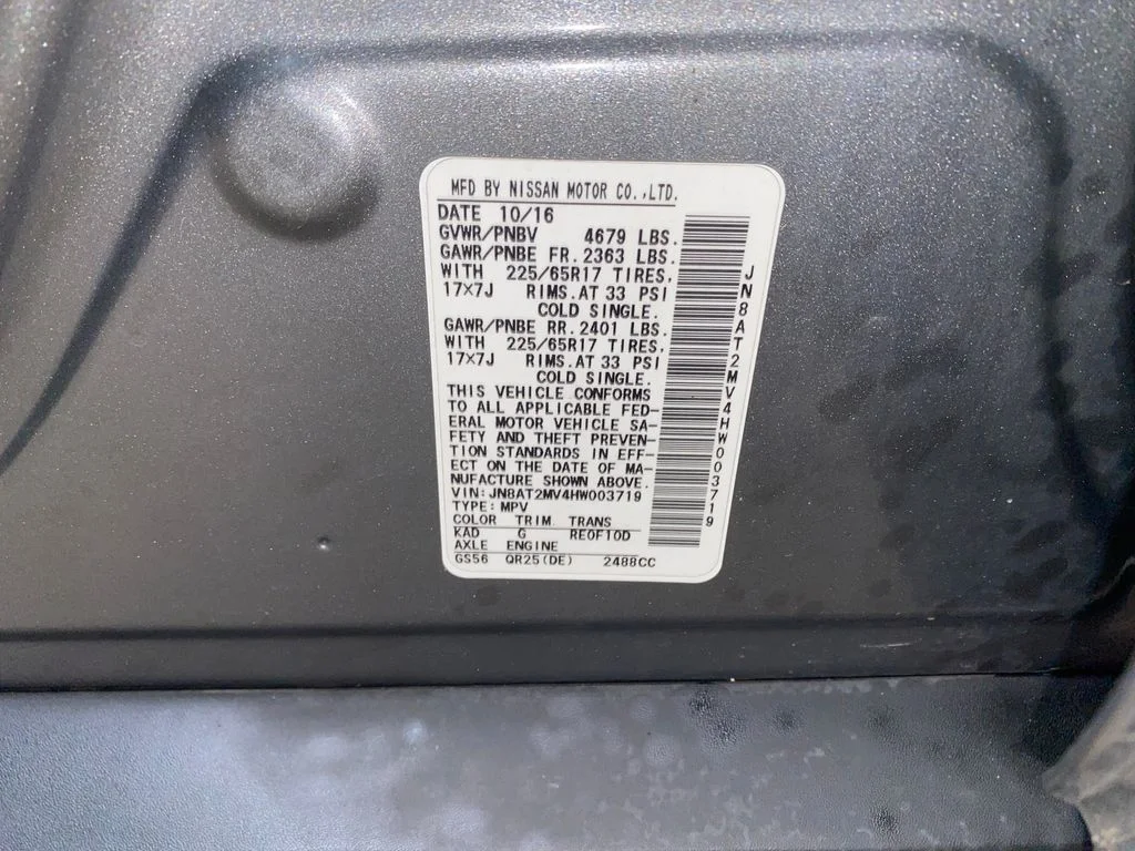 2017 Nissan Rogue SV - Photo 27
