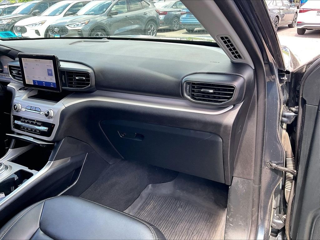 Used 2024 Stone Blue Metallic Ford XLT image 12