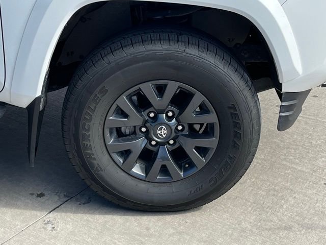 2023 Toyota Tacoma SR5 photo 4