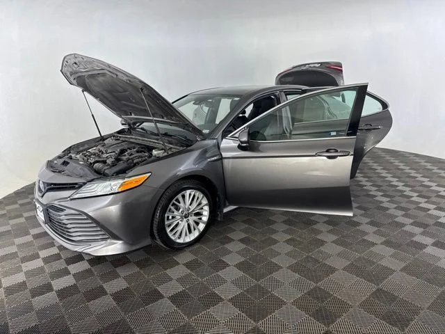 Used 2020 Gray Toyota XLE image 12