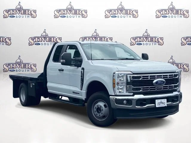 New 2026 White Ford XL image 1