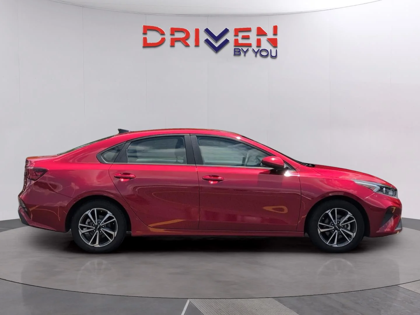 Used 2024 Currant Red Kia LXS image 6