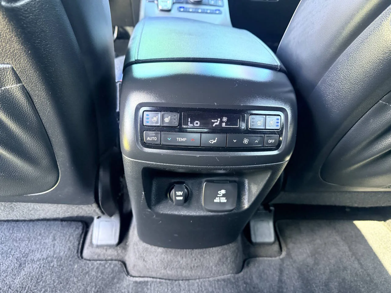 Used 2022 Silver Hyundai Calligraphy AWD 4dr SUV image 22