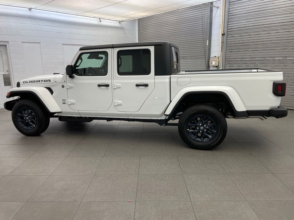 New 2026 Bright White Clear-Coat Exterior Paint Jeep 85th Anniversary Edition image 5