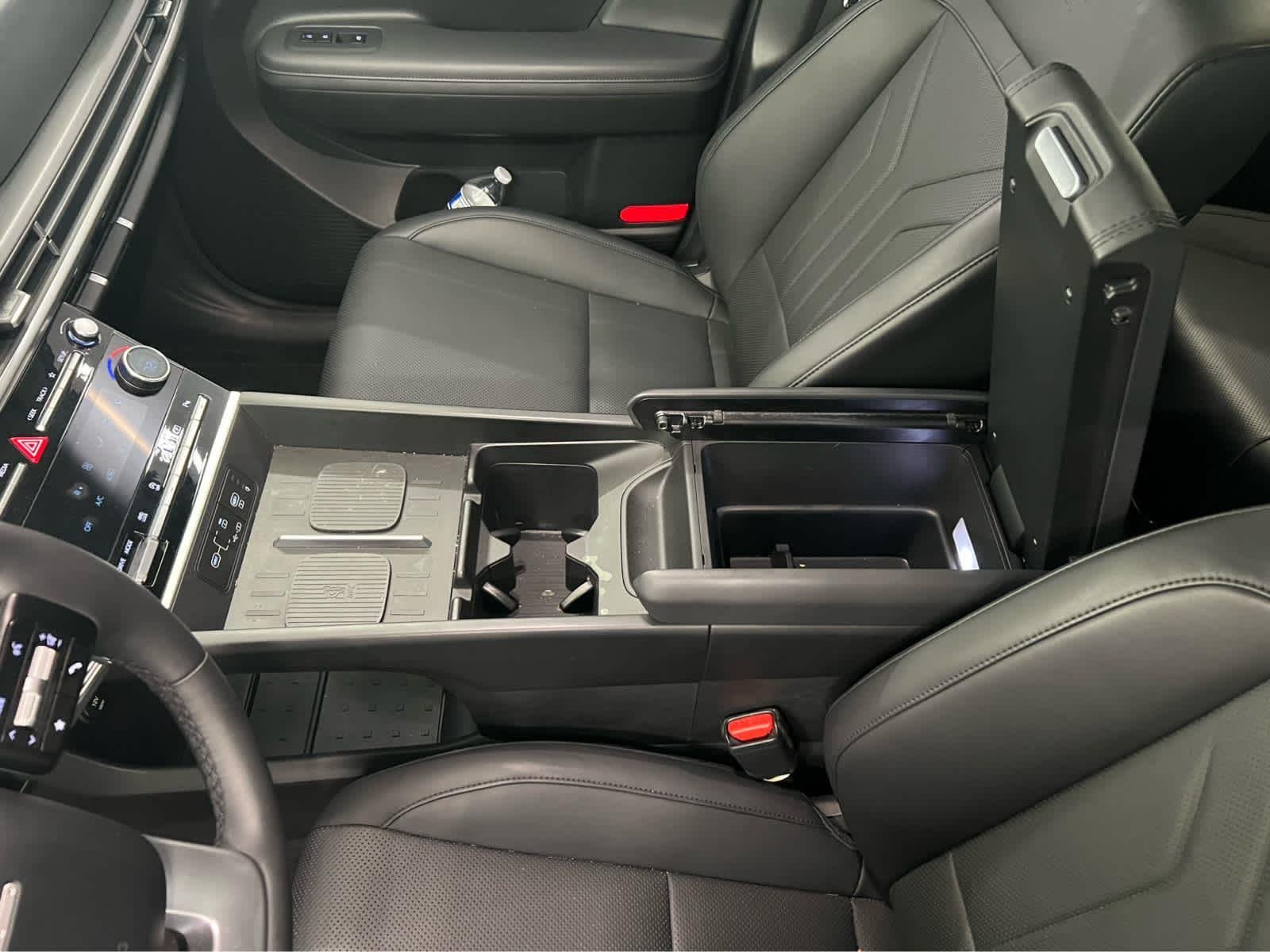 Used 2025 Hampton Gray Hyundai XRT image 18