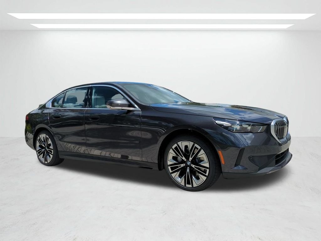 New 2027 Dark Graphite Metallic BMW 530i xDrive image 2