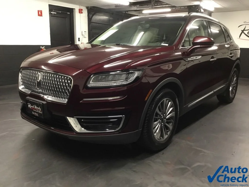 Used 2020 Red Lincoln Reserve image 5