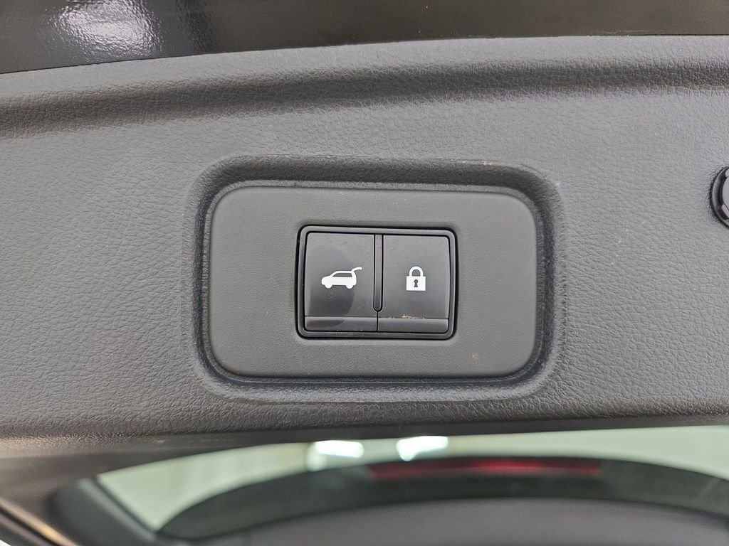 Used 2025 Super Black Nissan SV image 35