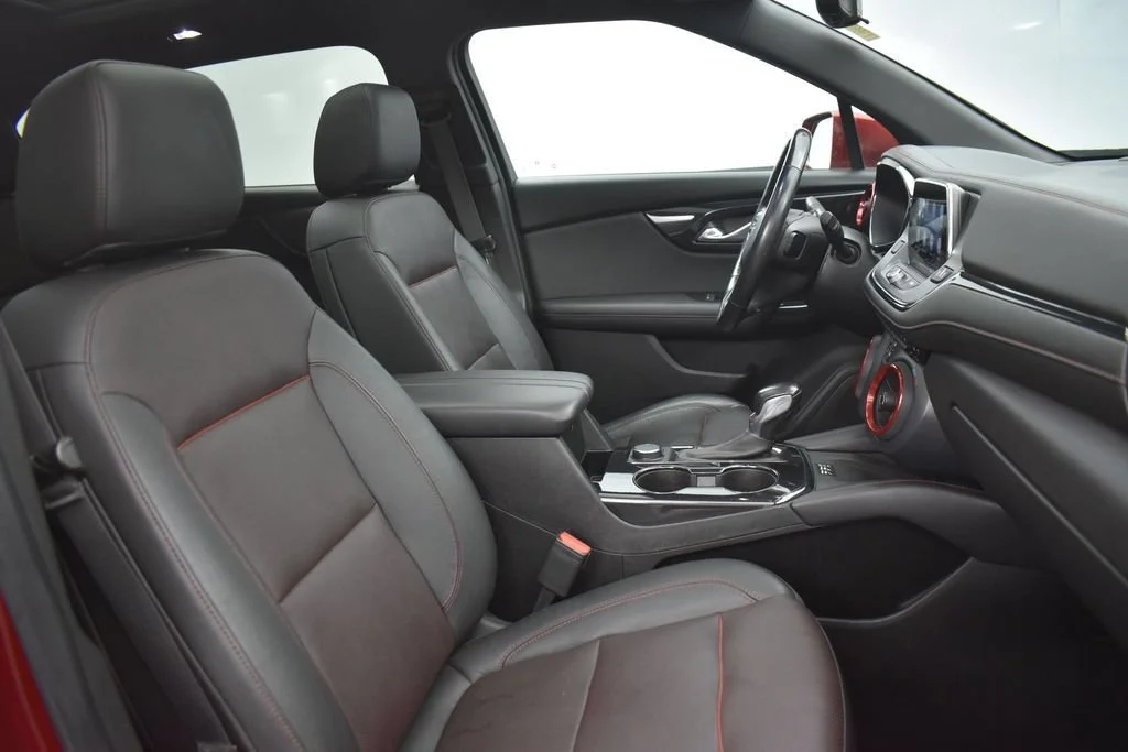 Used 2019 CAJUN RED TINTCOAT Chevrolet RS image 35