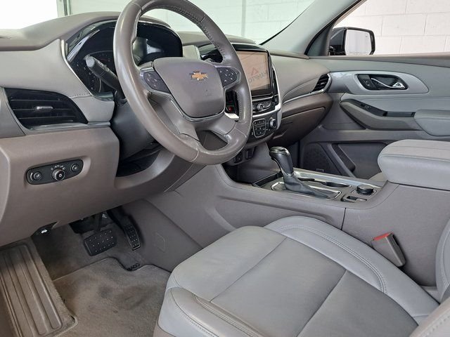Used 2019 Gray Chevrolet 3LT image 8