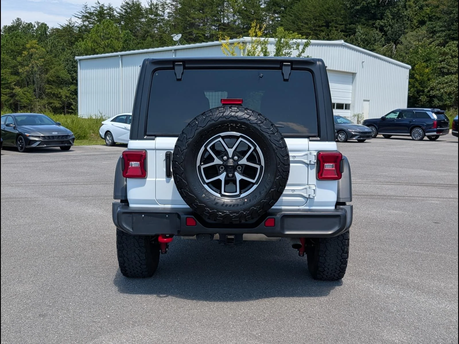 Used 2025 Bright White Clear Coat Jeep Rubicon image 5