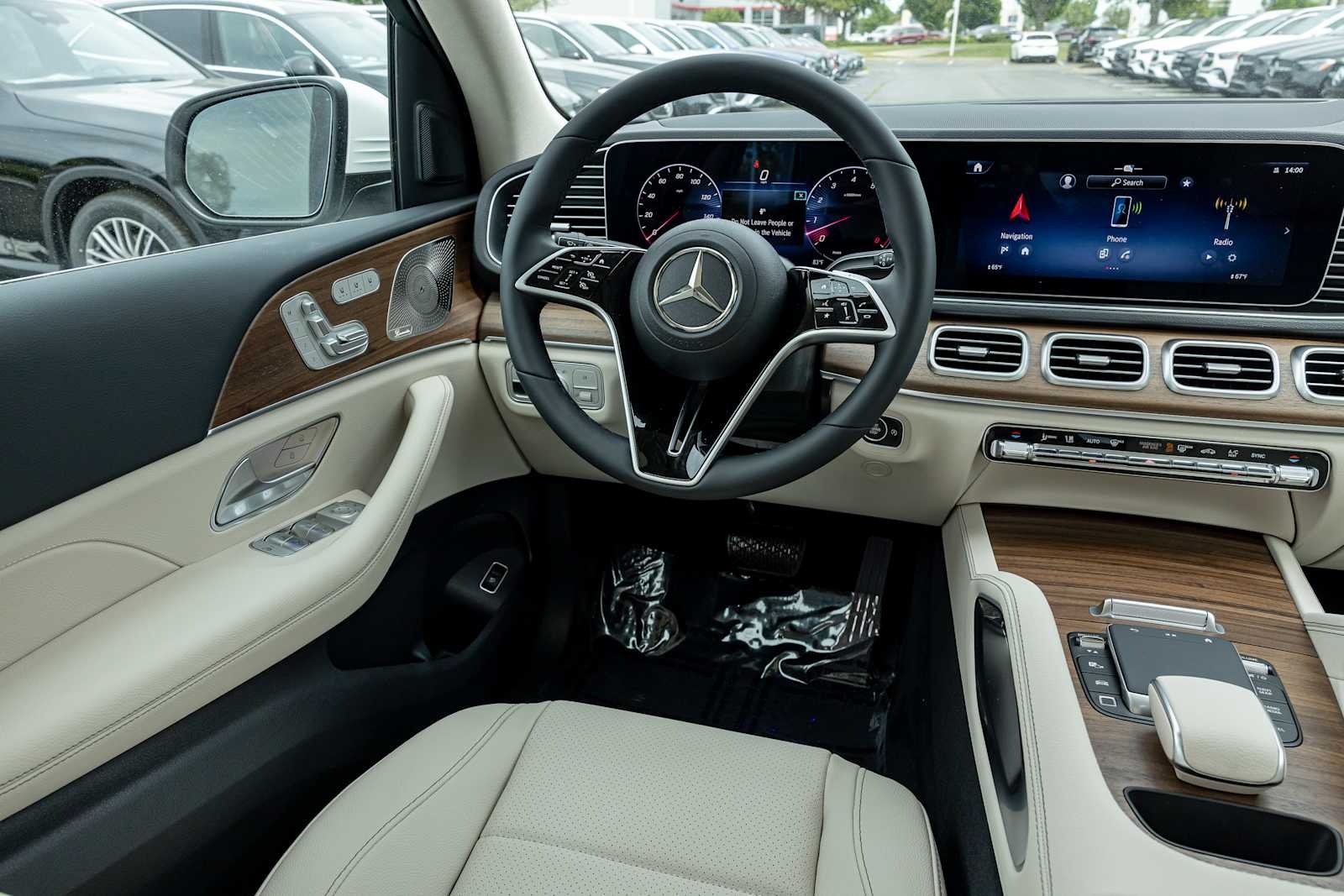 New 2026 Polar White Mercedes-Benz GLE 450 image 7