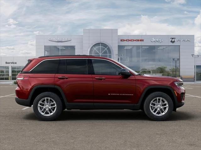 2025 Jeep Grand Cherokee Laredo - Photo 24