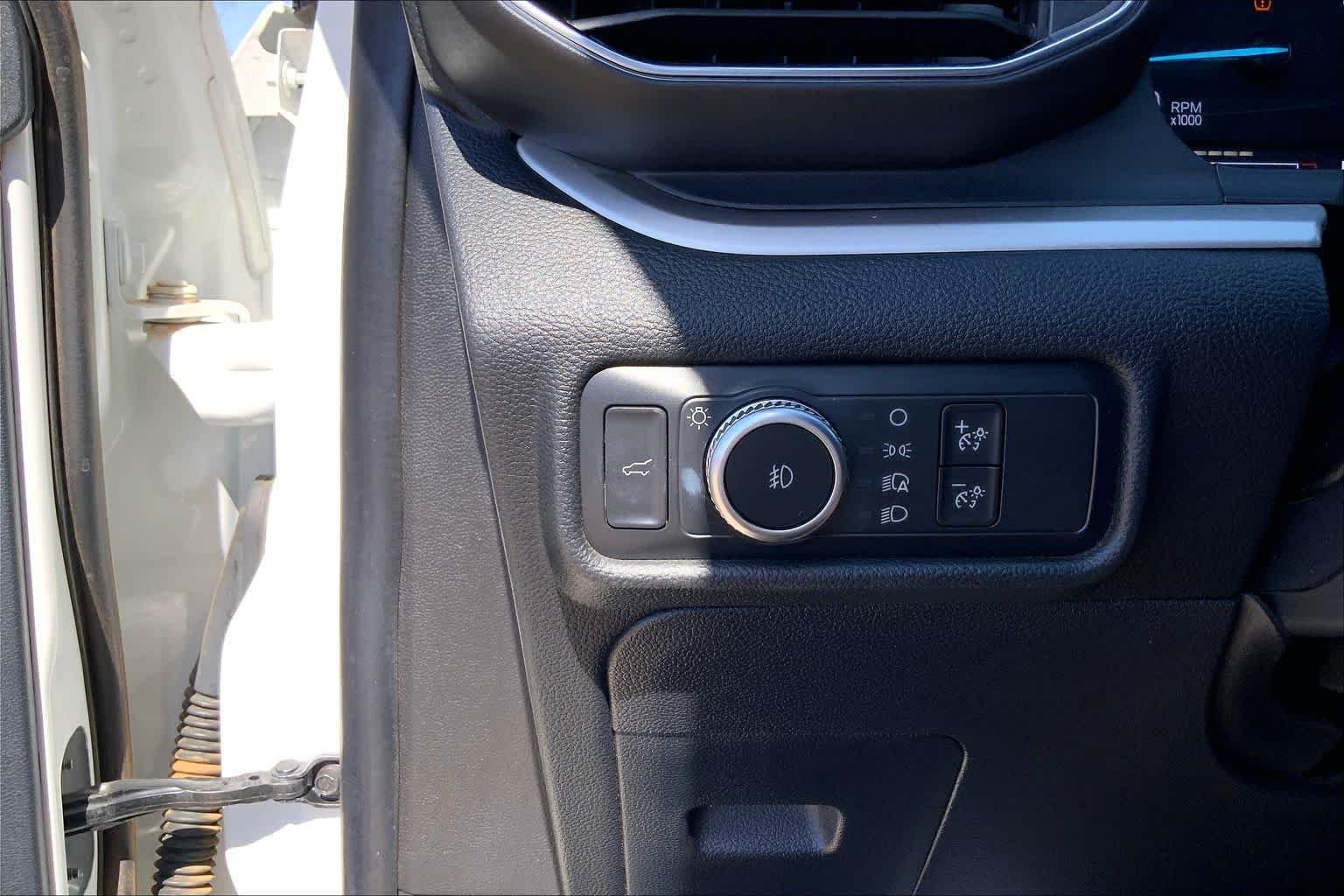 Used 2021 Star White Metallic Tri-Coat Ford XLT image 36