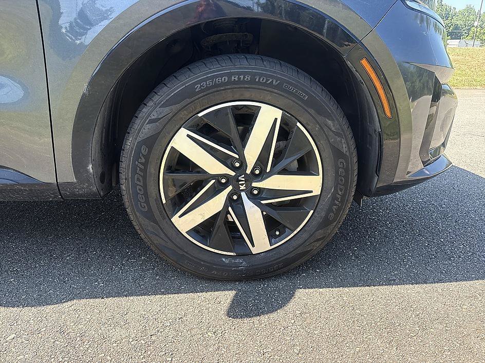 Used 2021 Gravity Grey Kia EX image 12