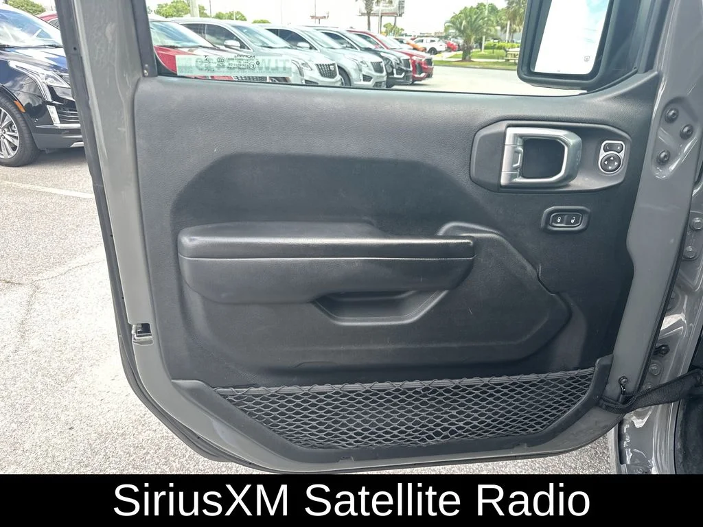 Used 2020 Gray Jeep Unlimited Sport Altitude image 11