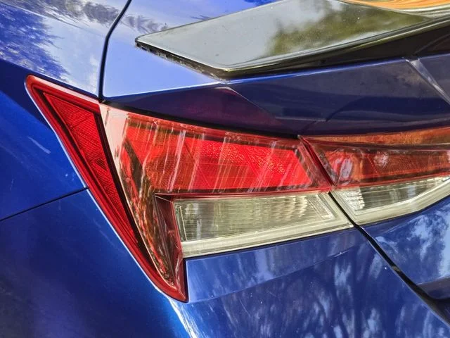Used 2021 Blue Hyundai SE image 8