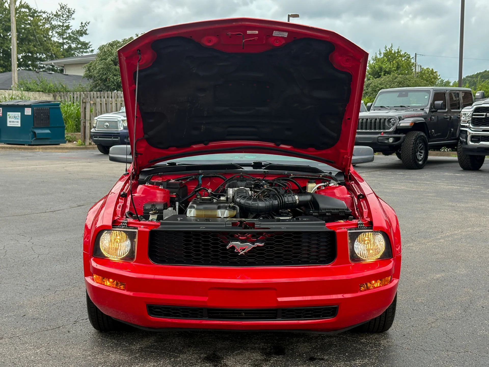 Used 2009 Red Ford V6 image 27