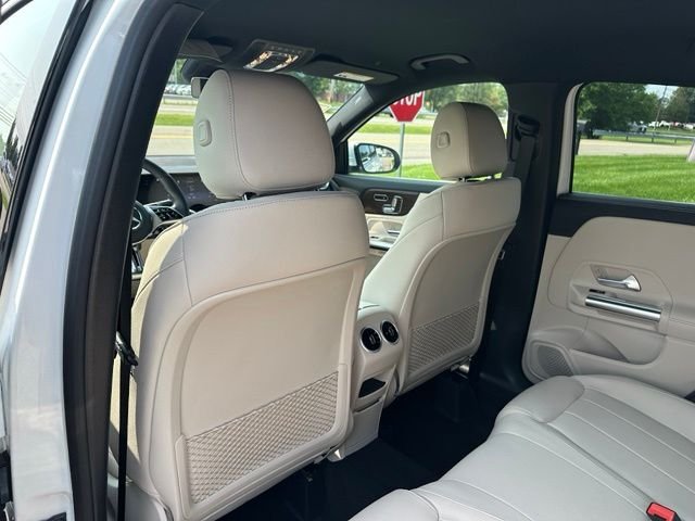 New 2026 Polar White Mercedes-Benz GLA 250 image 17