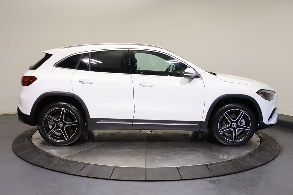 New 2026 Polar White Mercedes-Benz GLA 250 image 8