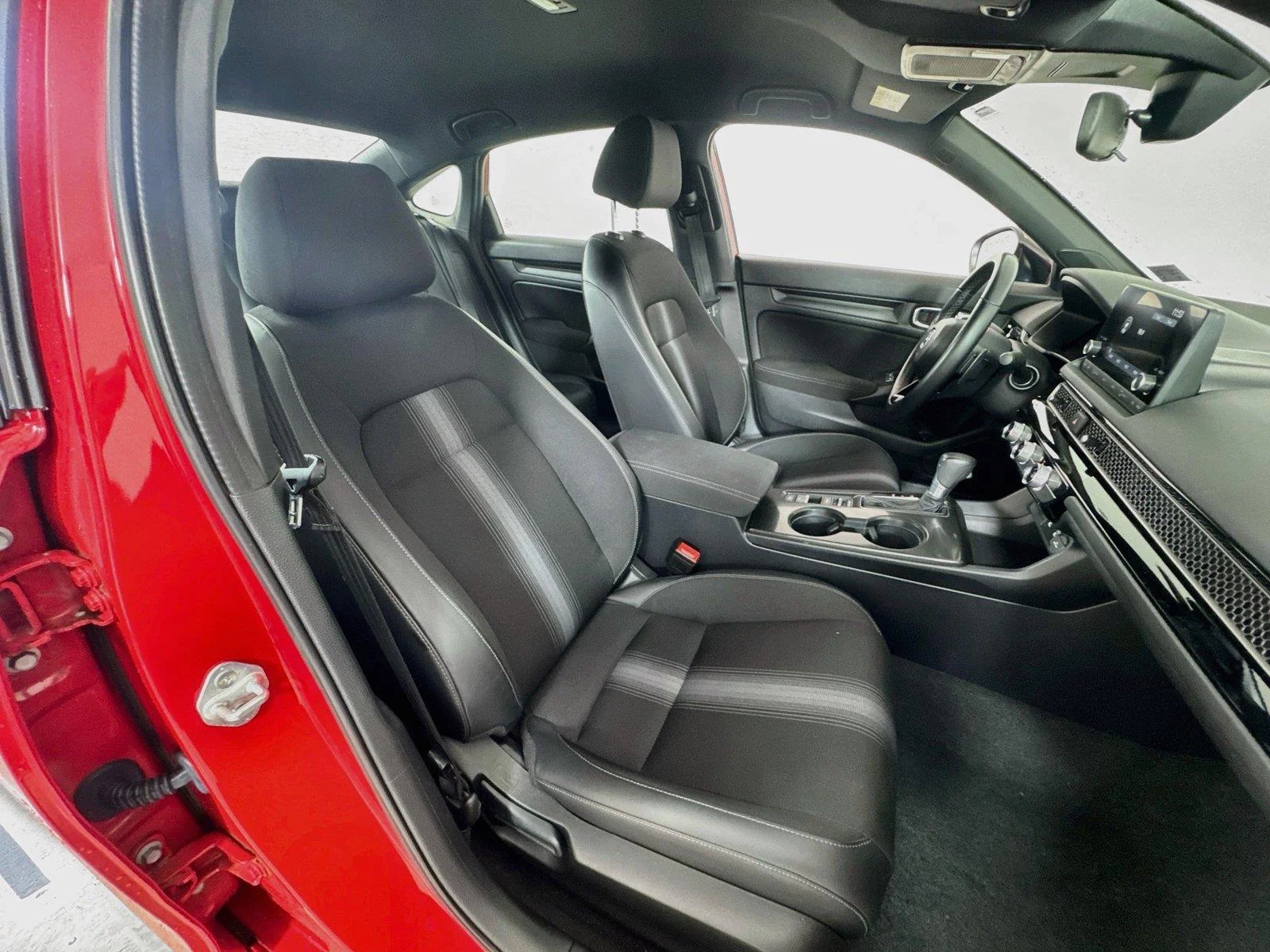 Used 2025 Rallye Red Honda Sport image 25