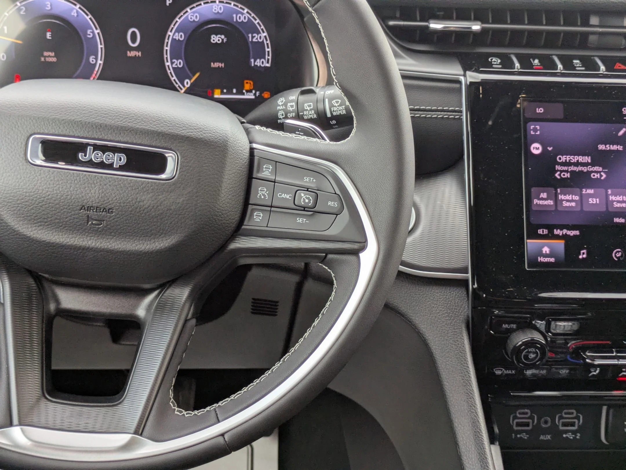 New 2025 Silver Zynith Exterior Paint Jeep Laredo image 20