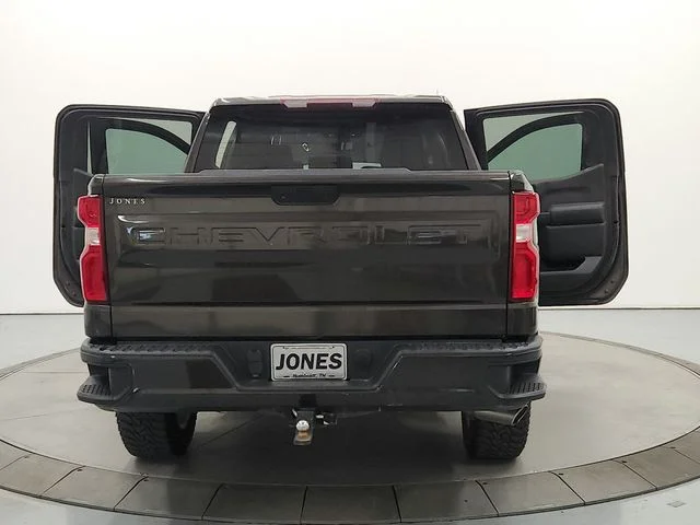 Used 2021 Brown Chevrolet Custom image 14