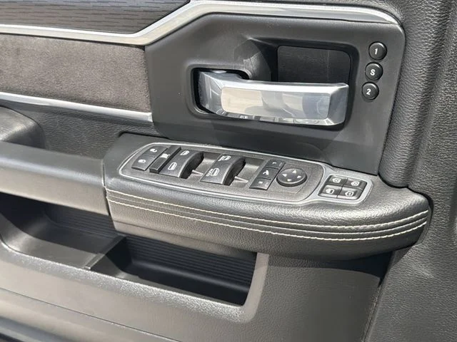 Used 2023 Silver Ram Laramie image 20