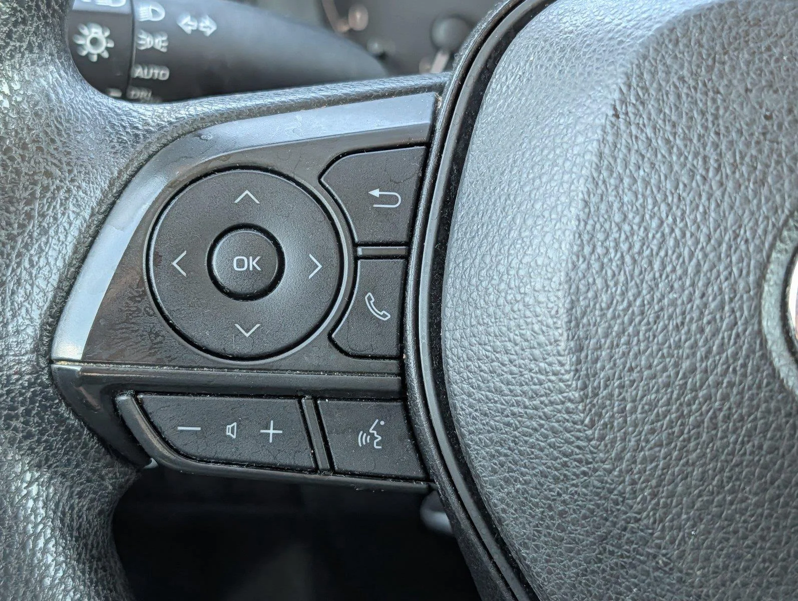 Used 2024 Underground Toyota LE image 21