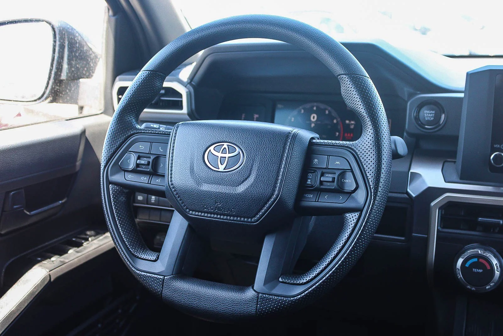 2026 Toyota Tacoma SR5 - Photo 17