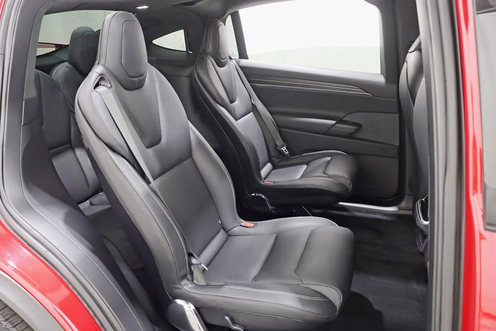 2022 Tesla Model X Plaid