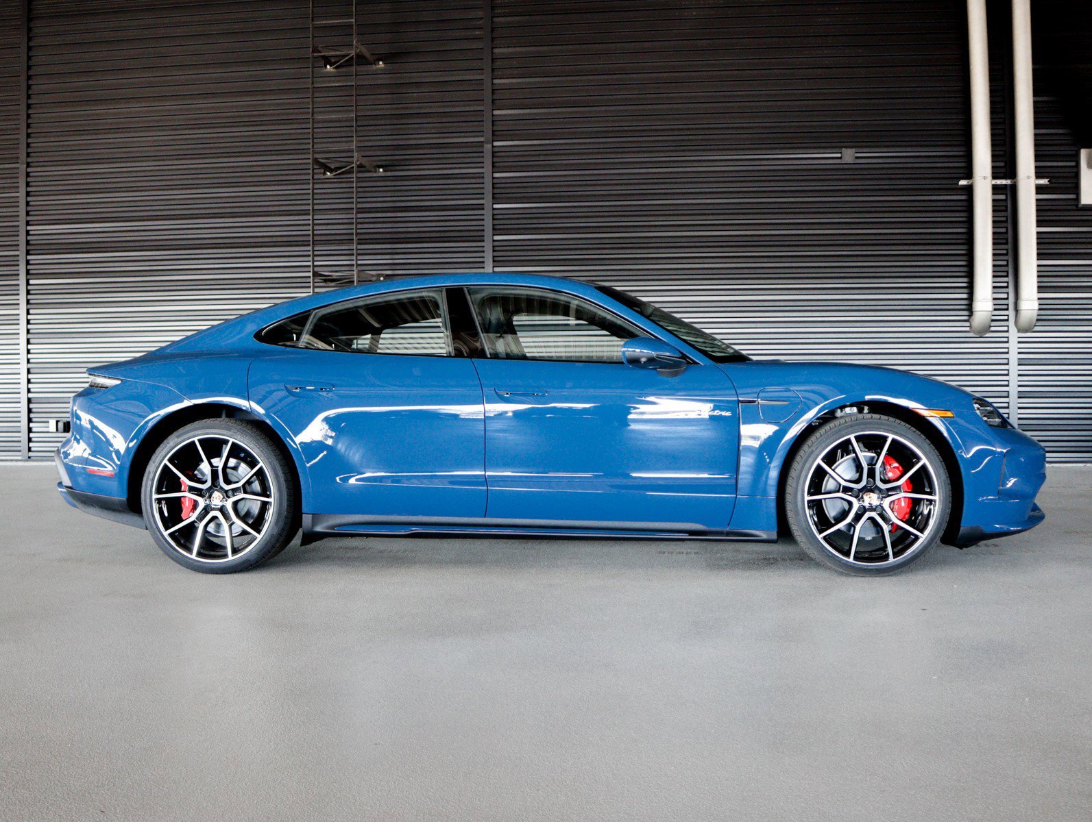 New 2026 Neptune Blue Porsche 4S image 11