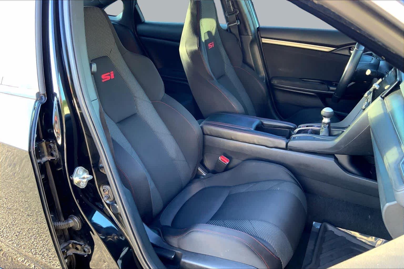 Used 2019 Crystal Black Pearl Honda  image 8