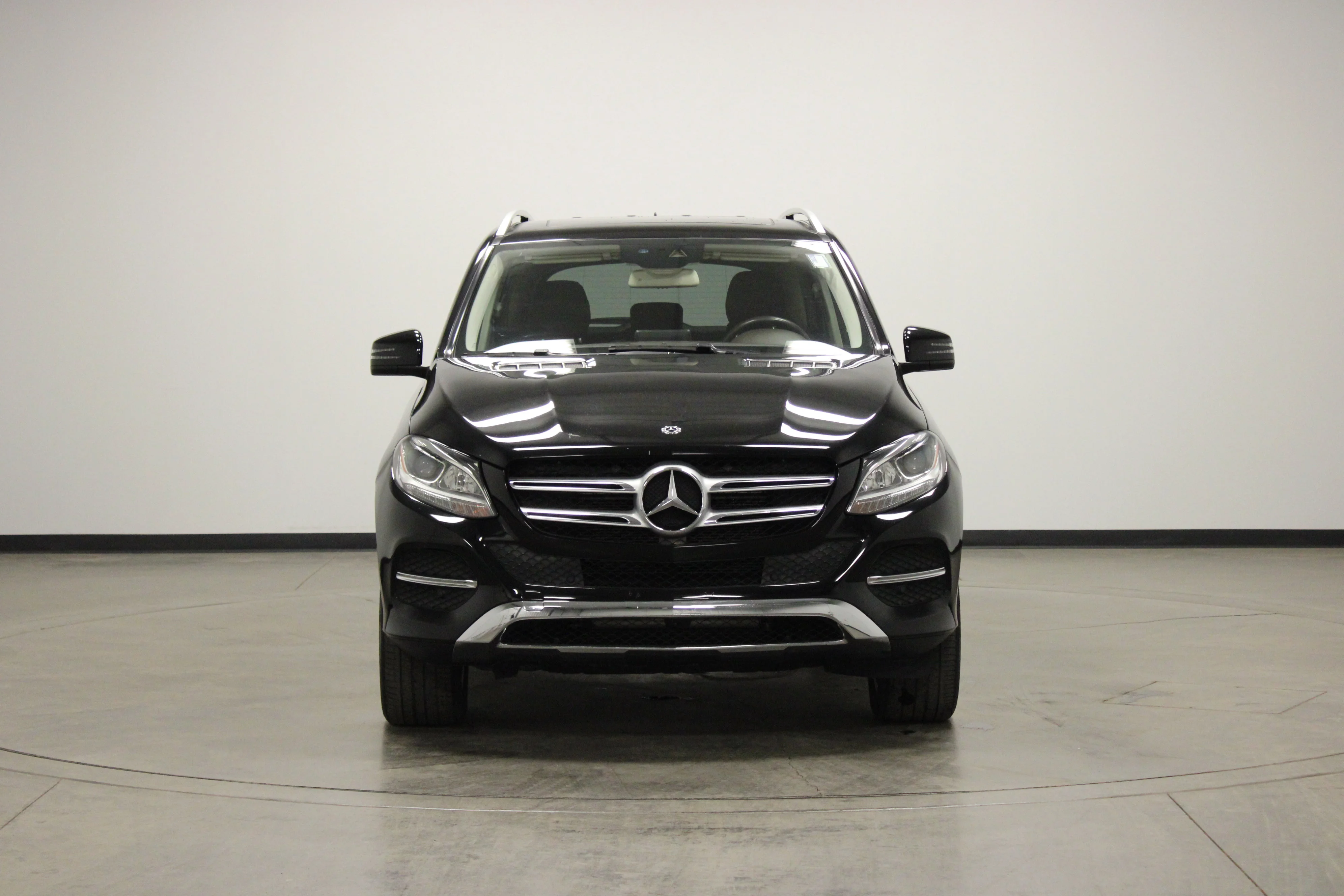 Used 2017 Black Mercedes-Benz GLE 350 image 3