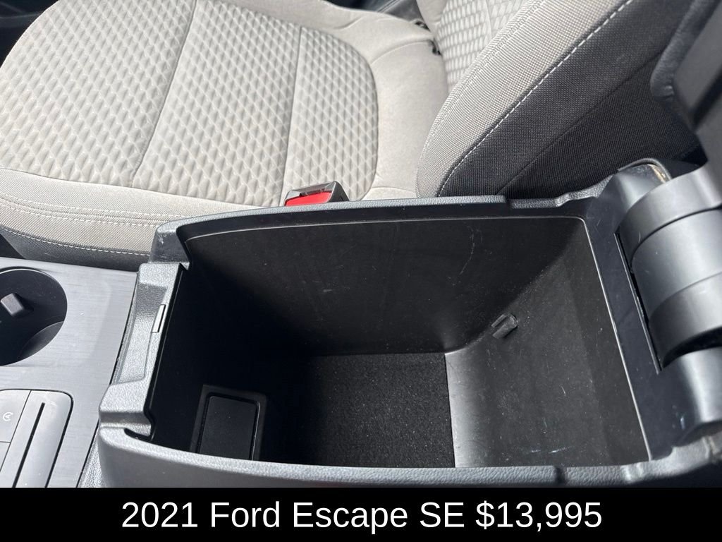 Used 2021 Oxford White Ford SE image 29