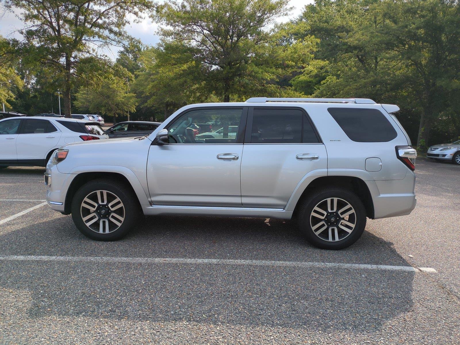 Used 2018 Classic Silver Metallic Toyota Limited image 7
