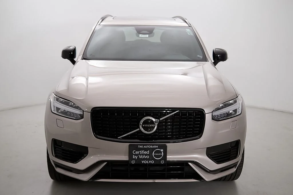 Certified Used 2023 Bright Dusk Volvo Plus image 5